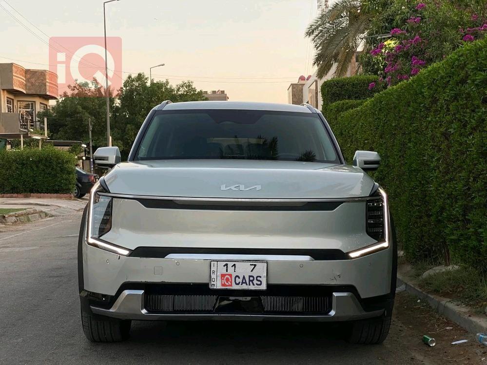 كيا EV9